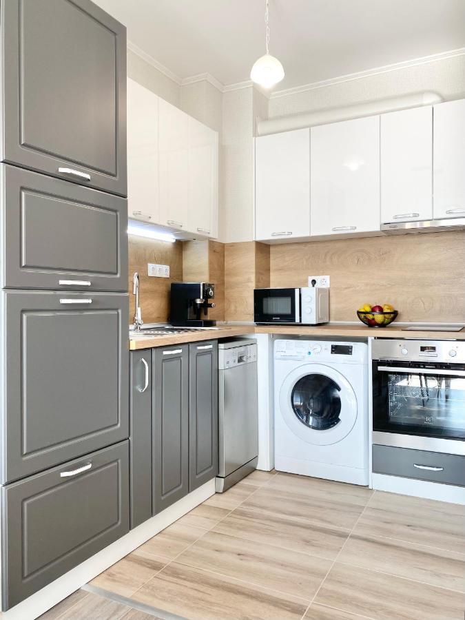 Private Apartment For 4 Guests And Parking 플로브디프 외부 사진