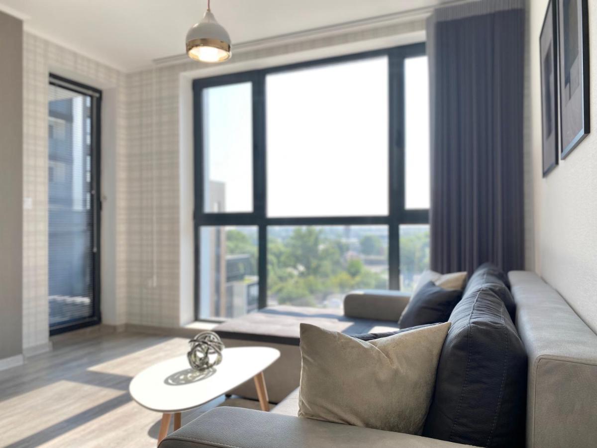 Private Apartment For 4 Guests And Parking 플로브디프 외부 사진