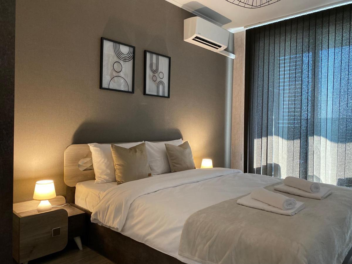 Private Apartment For 4 Guests And Parking 플로브디프 외부 사진
