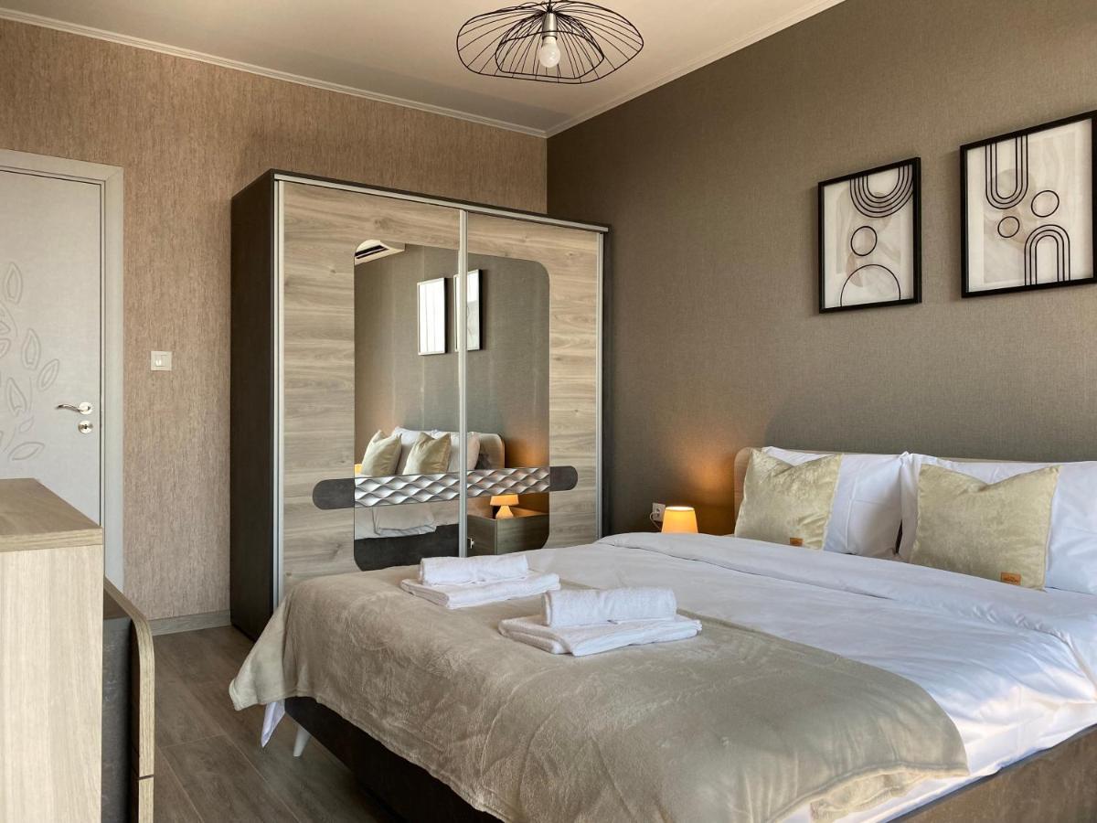 Private Apartment For 4 Guests And Parking 플로브디프 외부 사진