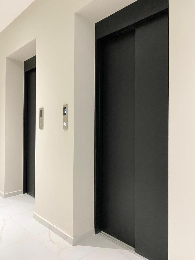 Private Apartment For 4 Guests And Parking 플로브디프 외부 사진
