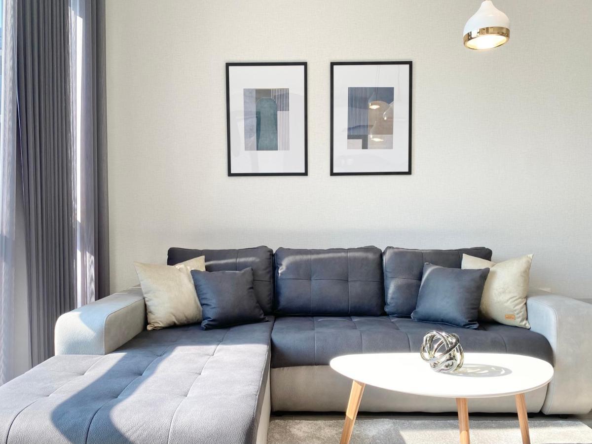 Private Apartment For 4 Guests And Parking 플로브디프 외부 사진